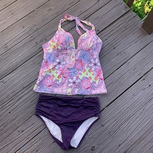 Victoria’s Secret LG bottom XL top bathing suit 👙